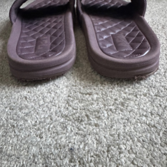 APL Slides (size 8) - Picture 3 of 4